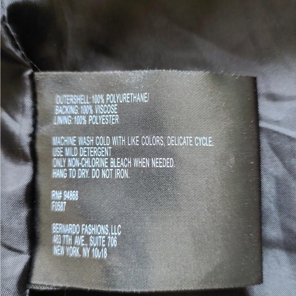 [LIKE 🆕] Bernardo: Soft Black Jacket - Picture 4 of 5